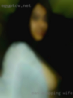 Man swapping wife seeking submissive girl near Tennessee.